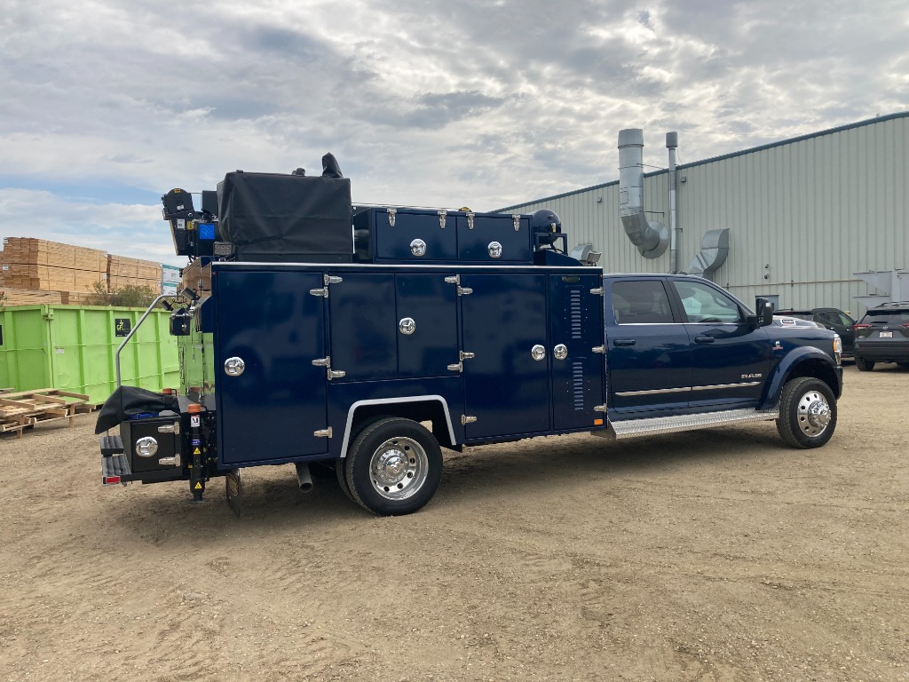 Brutus Service Body Truck - Blue with Crane