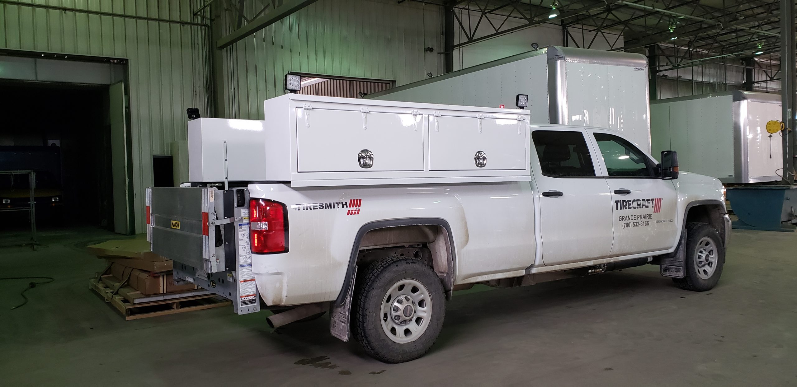 Tiresmith TB8741 - Work Area