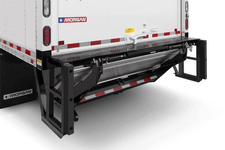 Tuck Under Liftgate w/ Bumper Blocks